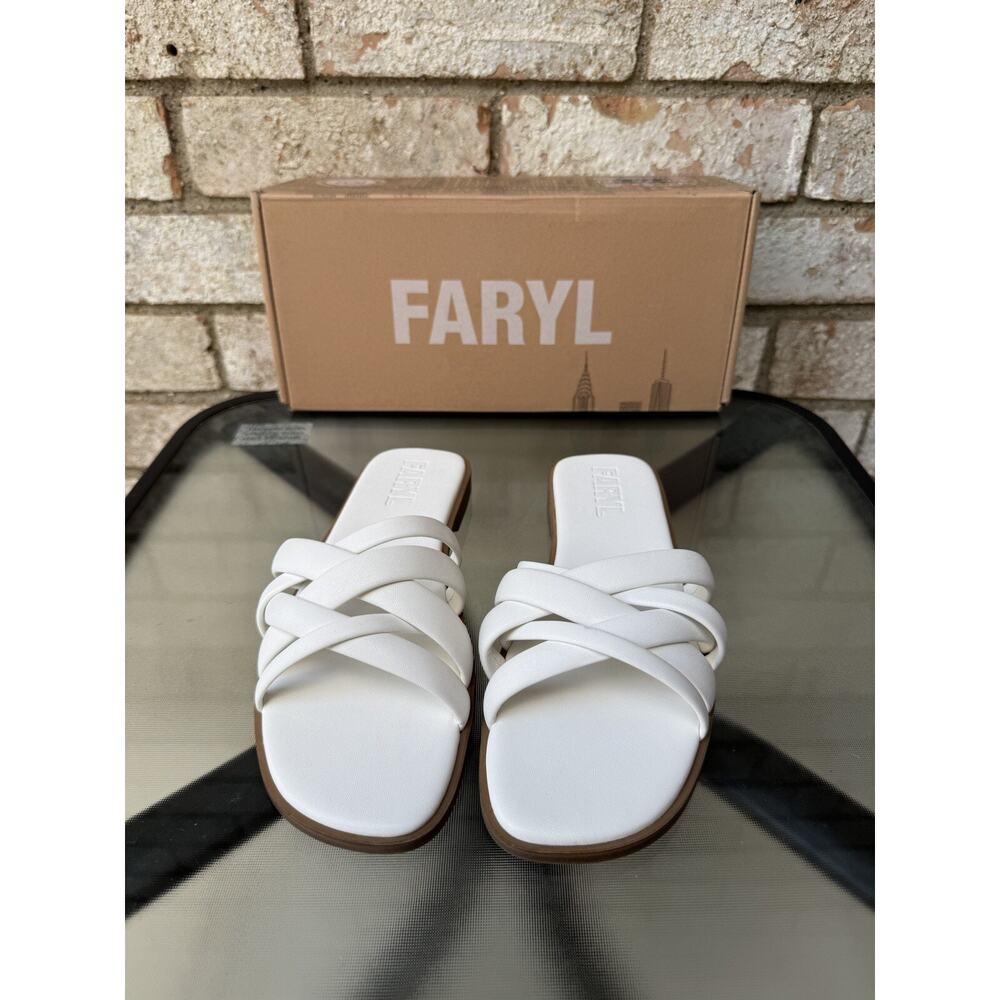 Womens Faryl Sandals White Size 7